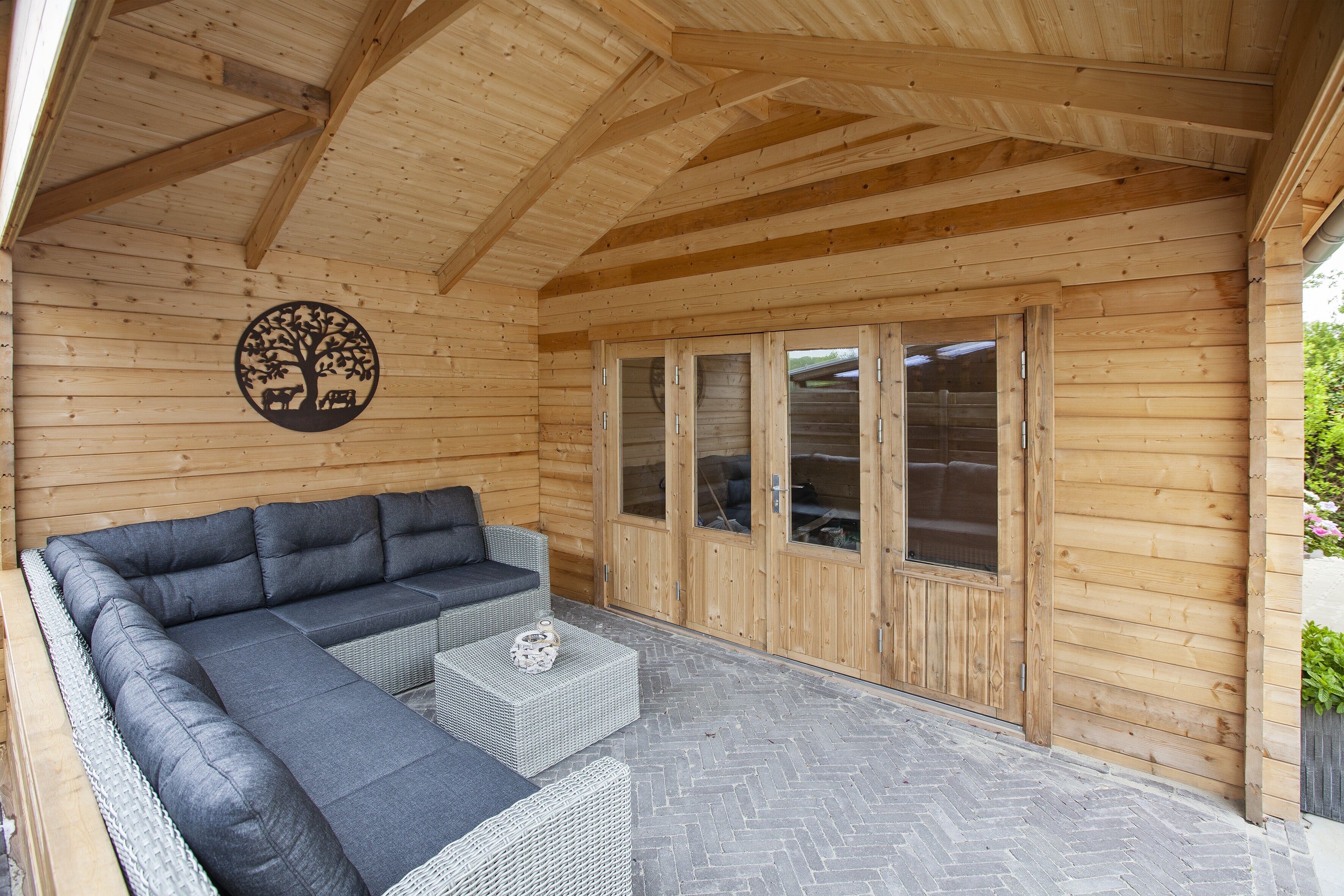 Kundenreferenzbild Gartenhaus Viveka mit Terrasse
