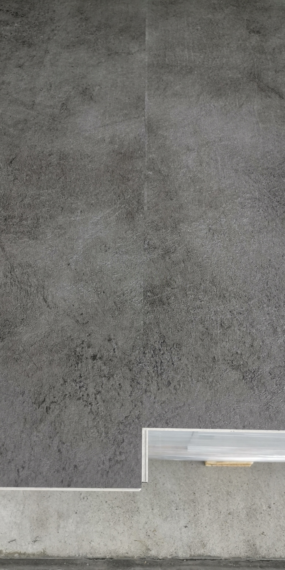 Klick-Vinylboden Steel Grey + TRITTSCHALL